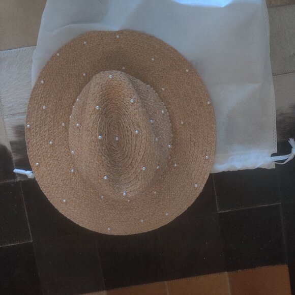 CHANEL Coco Beach collection Raffia Pearl Hat size L New - Picture 2 of 4